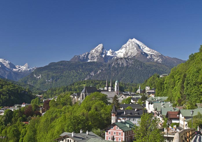 Le massif du Watzmann trône au-dessus de Berchtesgaden